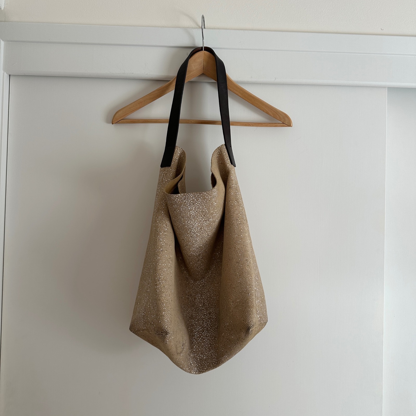 Linde Gallery St Barth Large Tote Bag Tan Speckled Leather